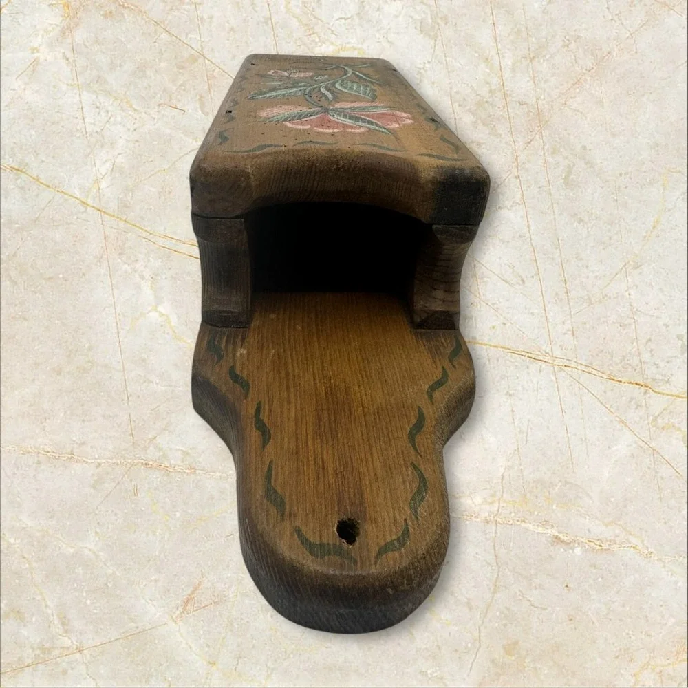 Habersham‎ Plantation Wood Wall Pocket 1978 Brown Good Folk Art Floral Box